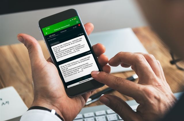 Banks stop processing instant 24/7 transfers for transactions about VNĐ500 million