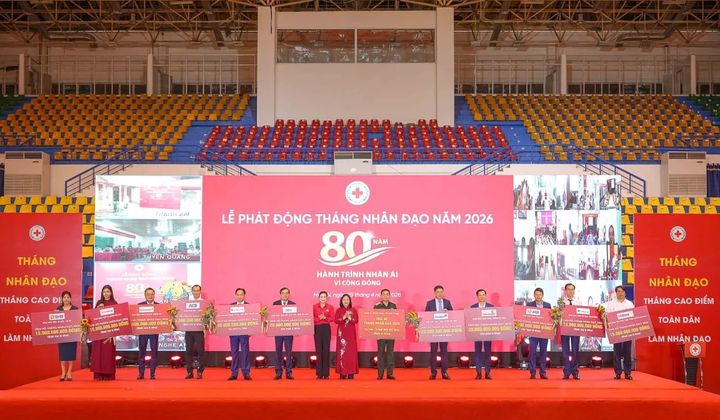 Vietcombank ủng hộ 20 tỷ đồng hưởng ứng “Tháng Nhân đạo” năm 2026