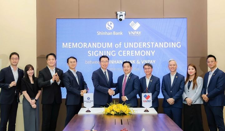 Ngân hàng Shinhan đồng hành cùng hành trình phát triển ngành Ngân hàng Việt Nam