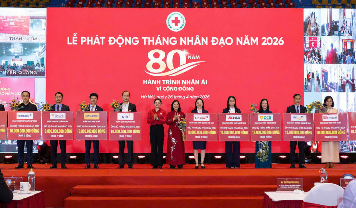 OCB ủng hộ 10 tỷ đồng, đồng hành cùng tháng nhân đạo 2026
