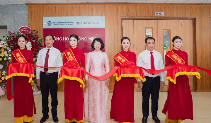Agribank tài trợ phòng học thông minh cho Học viện Ngân hàng, thúc đẩy đào tạo nhân lực số