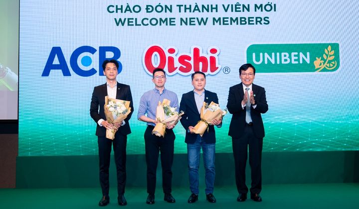 ACB trở thành ngân hàng đầu tiên gia nhập Liên minh Tái chế Bao bì Việt Nam