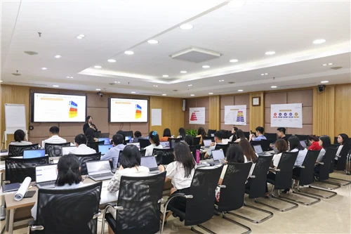 Co-opBank đào tạo hàng nghìn cán bộ QTDND về dịch vụ ngân hàng số và thanh toán điện tử