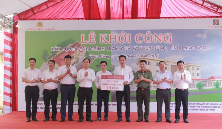 Agribank trao tặng 15 tỷ đồng an sinh xã hội tại Lạng Sơn - Lan tỏa trách nhiệm cộng đồng nơi phên dậu Tổ quốc