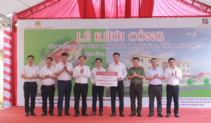 Agribank trao tặng 15 tỷ đồng an sinh xã hội tại Lạng Sơn - Lan tỏa trách nhiệm cộng đồng nơi phên dậu Tổ quốc