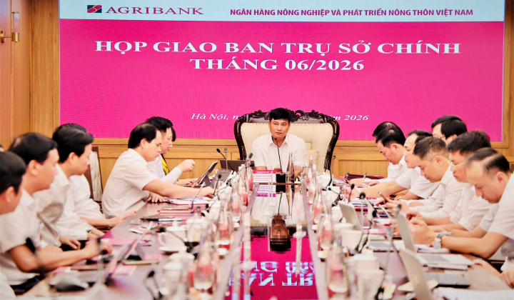 Agribank tăng tốc thực hiện mục tiêu, huy động nguồn lực hỗ trợ tăng trưởng