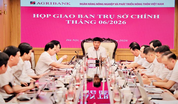 Agribank tăng tốc thực hiện mục tiêu, huy động nguồn lực hỗ trợ tăng trưởng