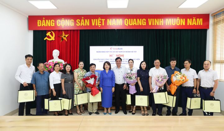 Co-opBank Hà Tây chuyển giao 4 QTDND về Co-opBank Phú Thọ