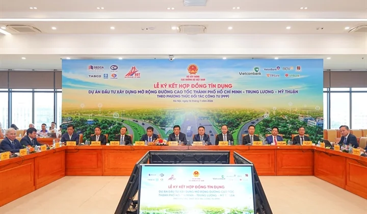 Vietcombank arranges over VND27 trillion loan for expressway project