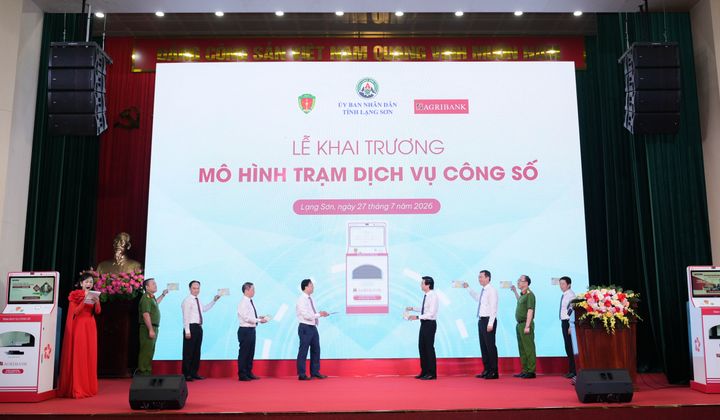 Agribank tài trợ 10 Trạm dịch vụ công số tại Lạng Sơn, rút ngắn thời gian xử lý thủ tục xuống 3 - 5 phút