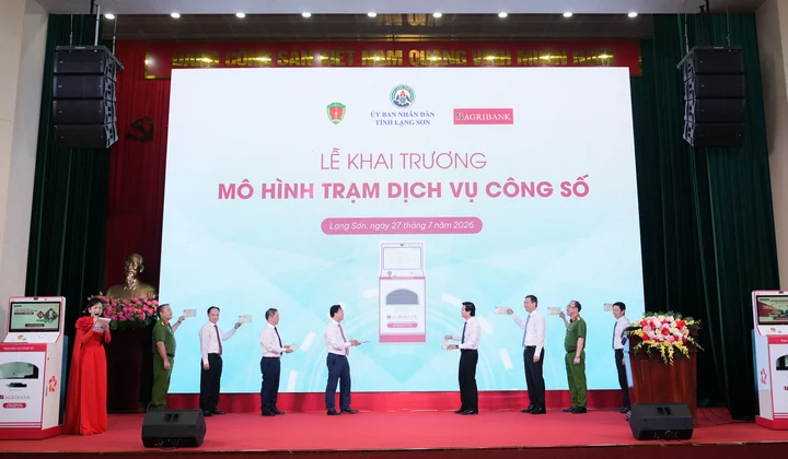 Agribank tài trợ 10 Trạm dịch vụ công số tại Lạng Sơn, rút ngắn thời gian xử lý thủ tục xuống 3 - 5 phút