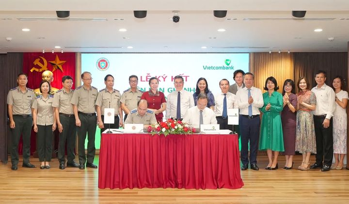 Vietcombank và Cục Quản lý Thi hành án dân sự ký Biên bản ghi nhớ thúc đẩy đa mục tiêu về chuyên môn và chuyển đổi số