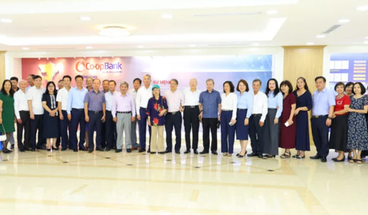 Co-opBank tri ân các thế hệ lãnh đạo nhân kỷ niệm 31 năm thành lập