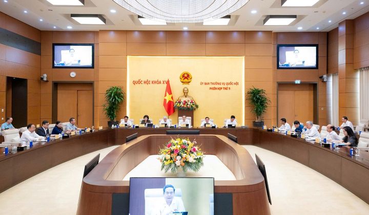 Ủy ban Thường vụ Quốc hội cho ý kiến về dự thảo Luật sửa đổi, bổ sung ba luật về ngân hàng