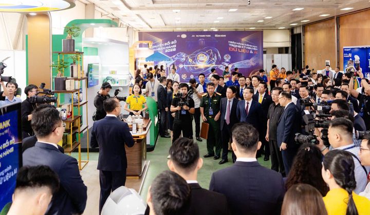 Nam A Bank giới thiệu Trạm Công dân số và hạ tầng thanh toán QR xuyên biên giới