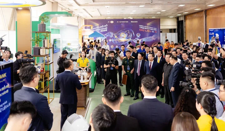 Nam A Bank giới thiệu Trạm Công dân số và hạ tầng thanh toán QR xuyên biên giới