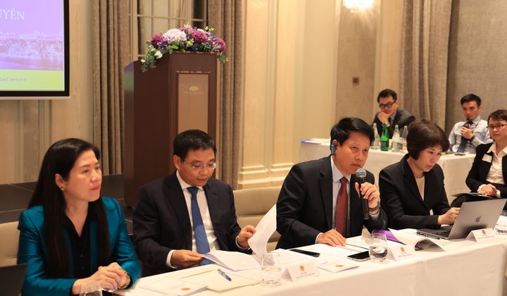 Phó Thống đốc Phạm Tiến Dũng tham gia Đoàn công tác của Chính phủ tại Thụy Sĩ và Hà Lan