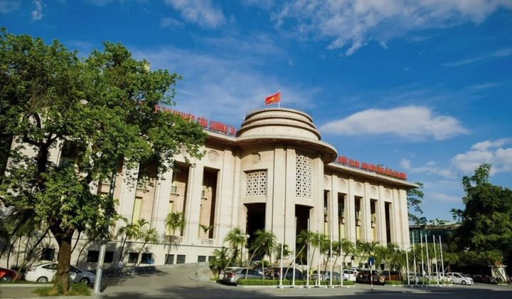 NHNN miễn nhiệm 02 Giám định viên tư pháp trong lĩnh vực tiền tệ và ngân hàng