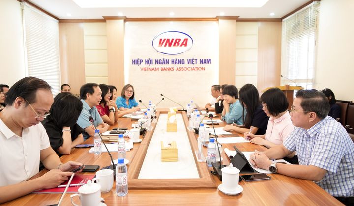 Hiệp hội Ngân hàng Việt Nam và Hiệp hội Công chứng viên Việt Nam thảo luận về vai trò của công chứng, chứng thực trong hoạt động ngân hàng