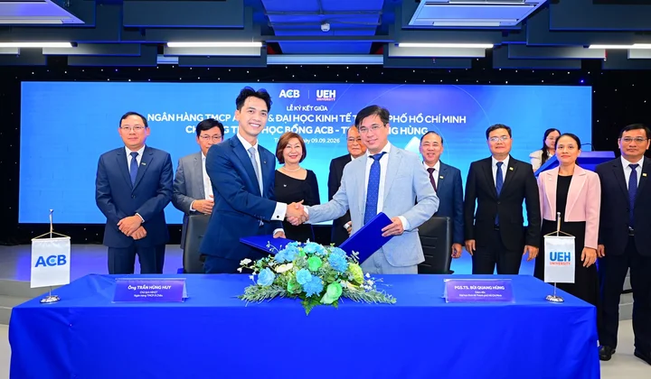 ACB và UEH ký kết hợp tác triển khai Học bổng ACB – Trần Mộng Hùng