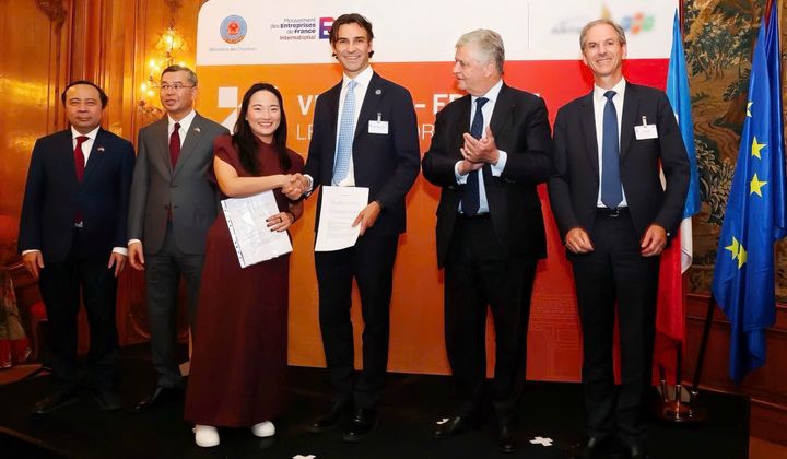Quandela và Quanova ký hợp tác chiến lược phát triển tính toán lượng tử tại Việt Nam, có sự tham gia của Nam A Bank