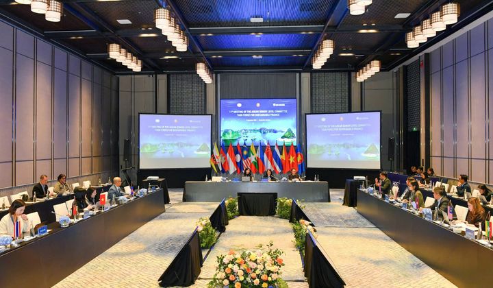 Viet Nam advances sustainable finance initiatives in ASEAN