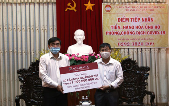 Agribank Cần Thơ tài trợ xây dựng 30 căn nhà Đại đoàn kết