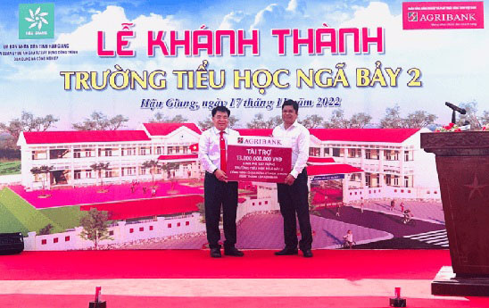 Agribank Hậu Giang khánh thành và bàn giao công trình Trường tiểu học Ngã Bảy 2