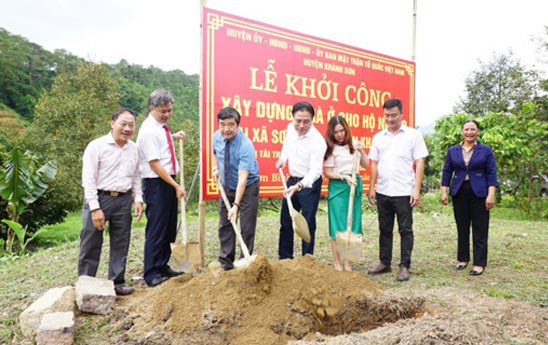 Agribank Khánh Hòa tài trợ xây 20 căn nhà cho hộ nghèo huyện Khánh Sơn