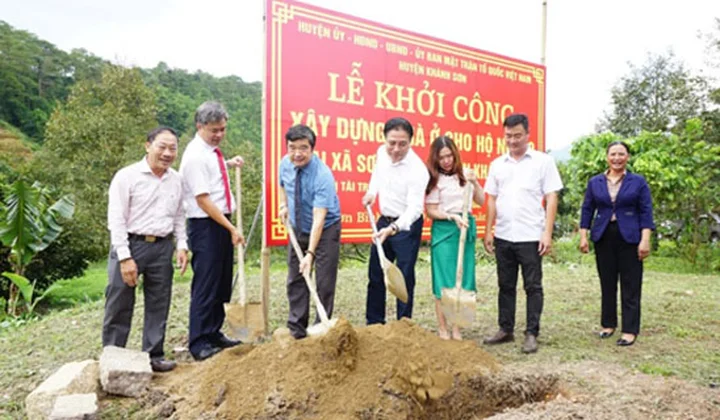 Agribank Khánh Hòa tài trợ xây 20 căn nhà cho hộ nghèo huyện Khánh Sơn