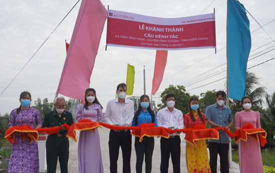 Agribank Kiên Giang II khánh thành cầu Kênh Tắc