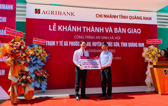 Agribank Quảng Nam tài trợ trạm y tế xã Phước Thành - Phước Sơn