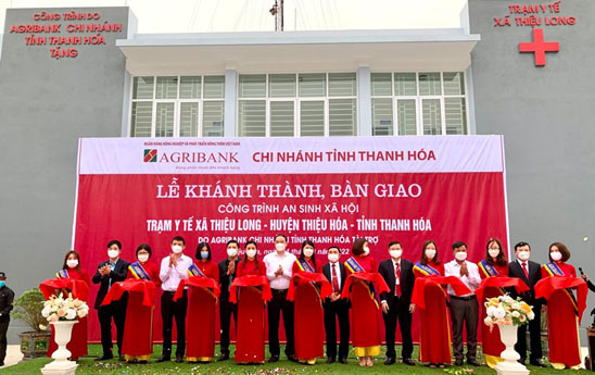 Agribank Thanh Hóa trao tặng Trạm y tế trị giá 4 tỷ đồng cho xã Thiệu Long, huyện Thiệu Hóa