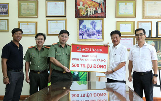 Agribank chăm lo đời sống người khuyết tật tại thành phố Hồ Chí Minh