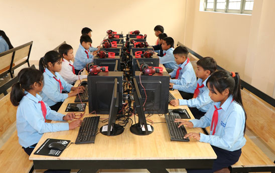 Agribank ủng hộ 25 tỷ đồng cho chương trình “Sóng và máy tính cho em”