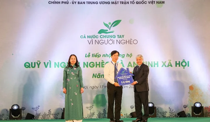 Agribank ủng hộ 5 tỷ cho quỹ Vì người nghèo và an sinh xã hội năm 2022