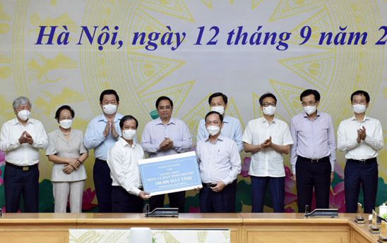 BIDV ủng hộ 25 tỷ đồng chung tay thực hiện chương trình “Sóng và máy tính cho em”