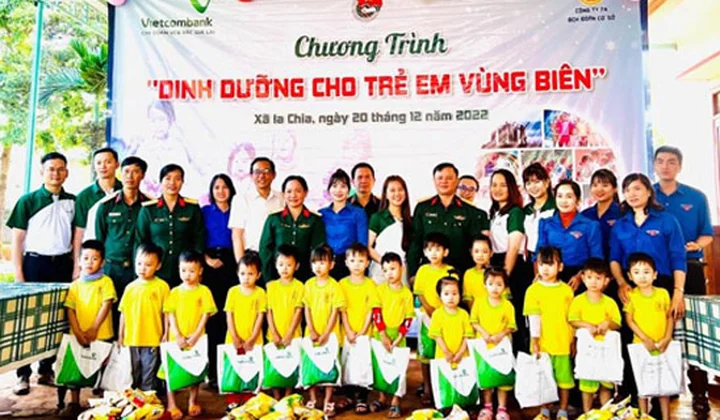 Đoàn thanh niên Vietcombank Bắc Gia Lai tổ chức chương trình “Dinh dưỡng cho trẻ em vùng biên’’