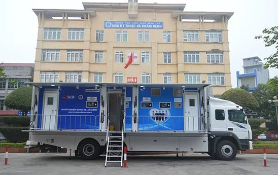 SCB trao tặng xe xét nghiệm Covid-19 lưu động tại tỉnh Thái Bình và Thanh Hóa