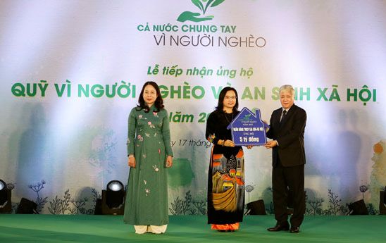 SHB chung tay ủng hộ Quỹ “Vì người nghèo” 2022