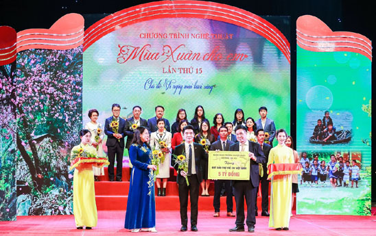 SHB tiếp tục hỗ trợ trẻ em có hoàn cảnh khó khăn trên cả nước