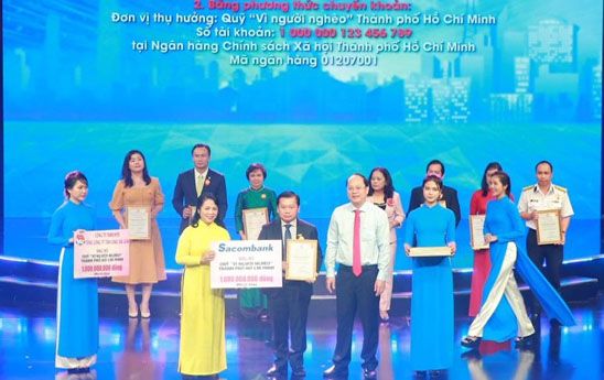 Sacombank ủng hộ 1 tỷ đồng cho quỹ “Vì người nghèo” của TP.HCM