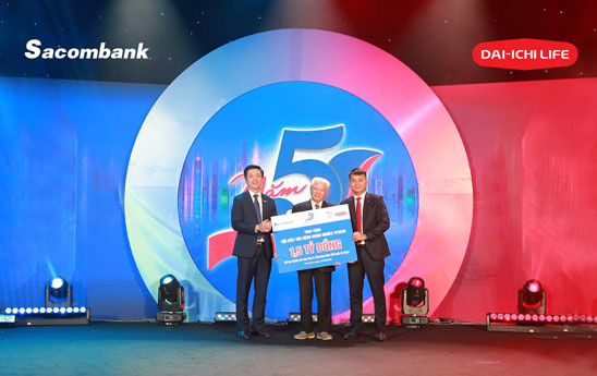 Sacombank và Dai-ichi Life Việt Nam dành ngân sách 1,75 tỷ đồng cho các hoạt động từ thiện xã hội