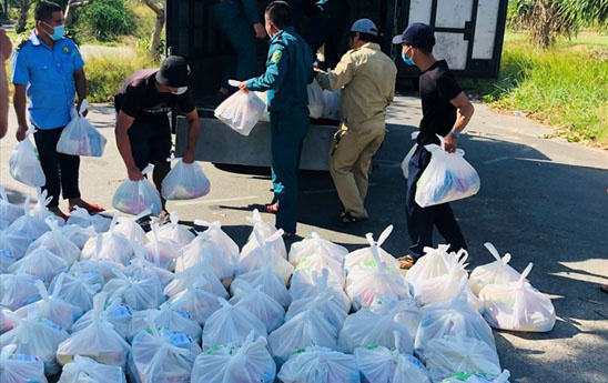 SeABank trao hơn 5.000 suất quà đến người dân ở Đà Nẵng