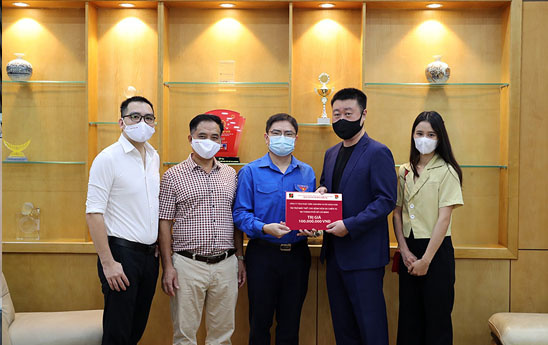 Tuổi trẻ Agribank ủng hộ máy thở cho bệnh viện dã chiến 5G quận 6 TP. Hồ Chí Minh