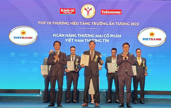 Vietbank vào Top 10 thương hiệu tăng trưởng ấn tượng 2022