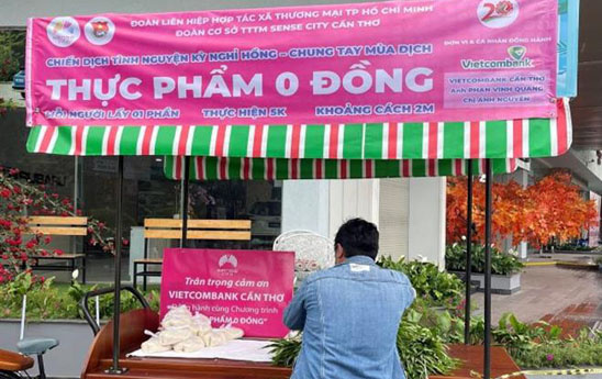 Vietcombank Cần Thơ đồng hành cùng chương trình “Thực phẩm 0 đồng”