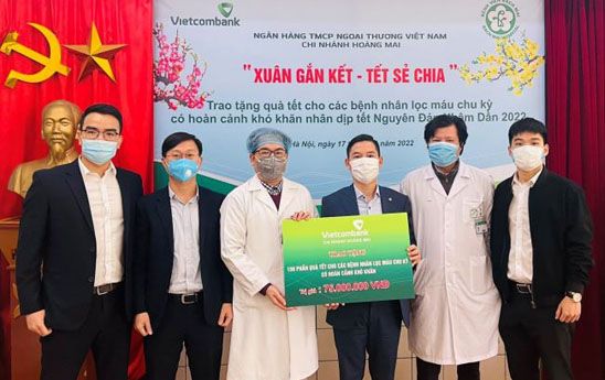 Vietcombank Hoàng Mai tổ chức chương trình thiện nguyện tại Bệnh viên Bạch Mai