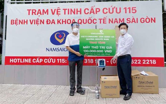 Vietcombank Tân Định tiếp sức cùng các bệnh viện tại TP. Hồ Chí minh phòng chống dịch Covid-19
