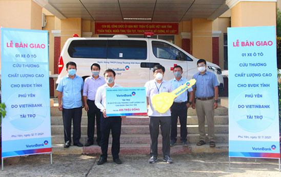 VietinBank tài trợ xe ô tô cứu thương chất lượng cao cho Phú Yên